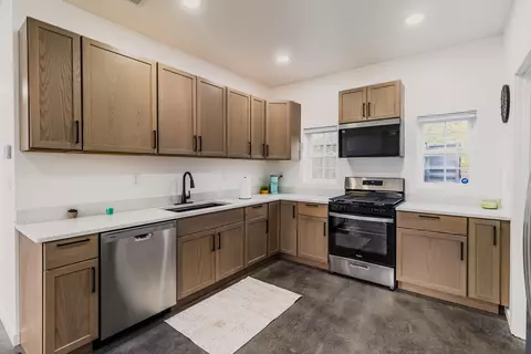Kitchen - 5544 E 10th Ave, Gary, IN 46403 photo 3 of 3