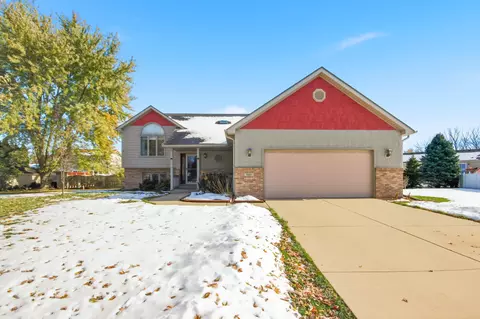 Exterior - 1681 Ruby Ct, Hobart, IN 46342 photo 9 of 9
