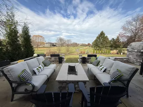 Exterior - 917 Perthshire Ln, Dyer, IN 46311 photo 5 of 8