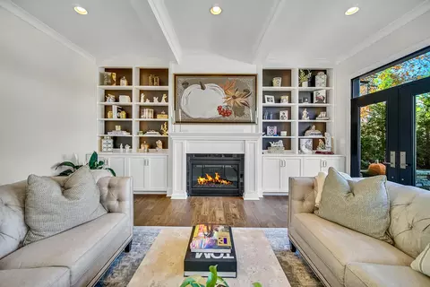 Living - 917 Perthshire Ln, Dyer, IN 46311 photo 3 of 7