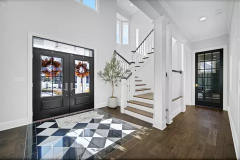 Entry Way - 917 Perthshire Ln, Dyer, IN 46311 photo 1 of 6