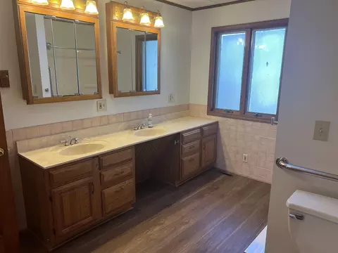 Bath - 12243 Duttlinger Ln, Wheatfield, IN 46392 photo 2 of 3
