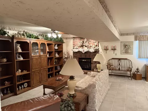 430 N True St, Griffith, IN 46319 photo 22