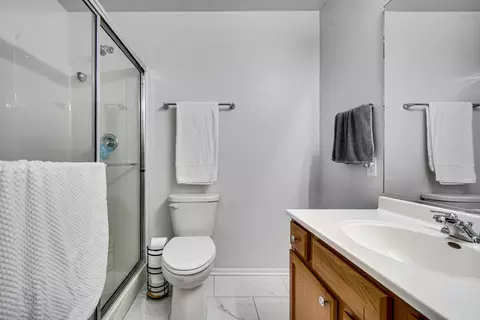 Bath - 13192 Hayes St, Crown Point, IN 46307 photo 1 of 2