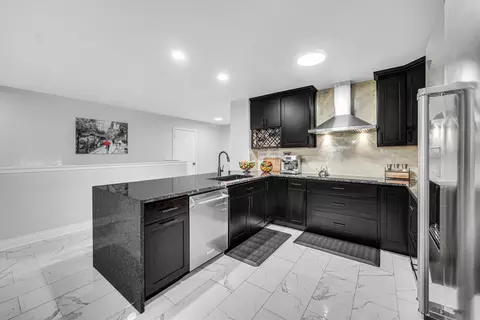 Kitchen - 13192 Hayes St, Crown Point, IN 46307 photo 4 of 5
