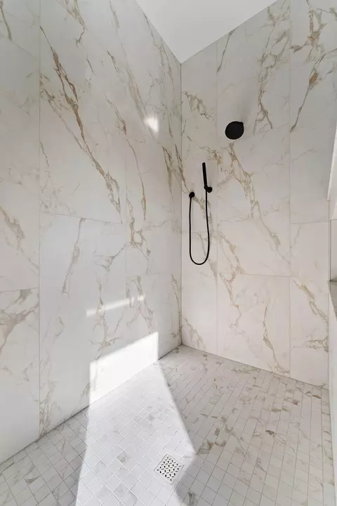 Bath - 8350 W 105th Ave, Saint John, IN 46373 photo 9 of 10