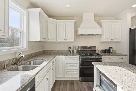 2468 Birch Ave, Whiting, IN 46394 photo 8