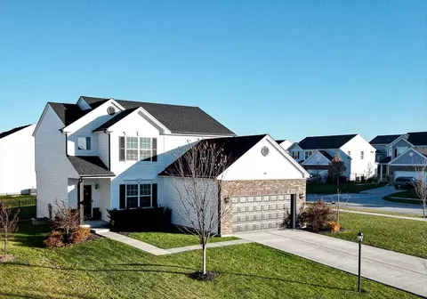 10377 Nevada Ct, Crown Point, IN 46307