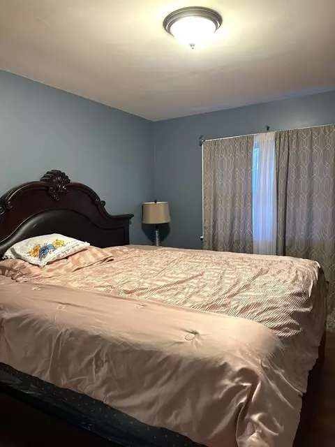 Bedroom - 1436 E 39th Ave, Gary, IN 46409 photo 2 of 3