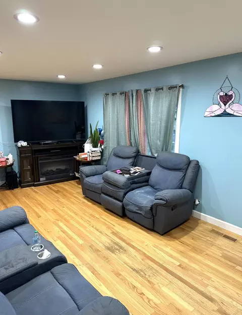 Living - 1436 E 39th Ave, Gary, IN 46409 photo 1 of 2