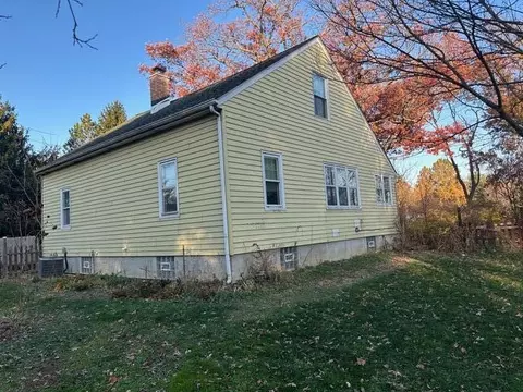 1198 N Babcock Rd, Chesterton, IN 46304