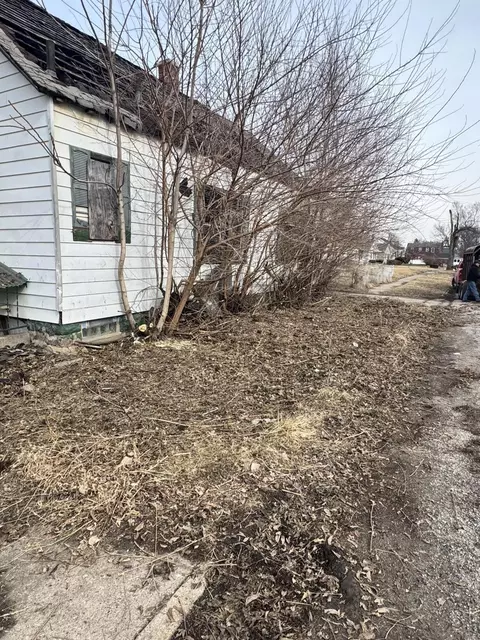 1139 Taney St, Gary, IN 46404 photo 3