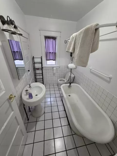 4922 Hickory Ave, Hammond, IN 46327 photo 8
