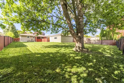 8749 Monroe Ave, Munster, IN 46321 photo 4