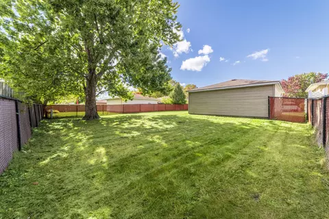 8749 Monroe Ave, Munster, IN 46321 photo 31
