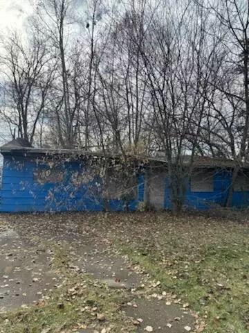 1011 E 47th Pl, Gary, IN 46409 photo 2