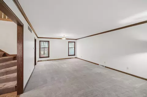 Living - 4203 Oakgrove Dr, Valparaiso, IN 46383 photo 1 of 5
