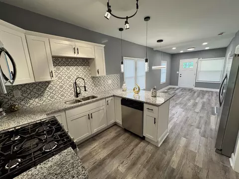 4256 Washington St, Gary, IN 46408 photo 4