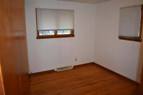 Bedroom - 5042 Virginia St, Gary, IN 46409 photo 2 of 4
