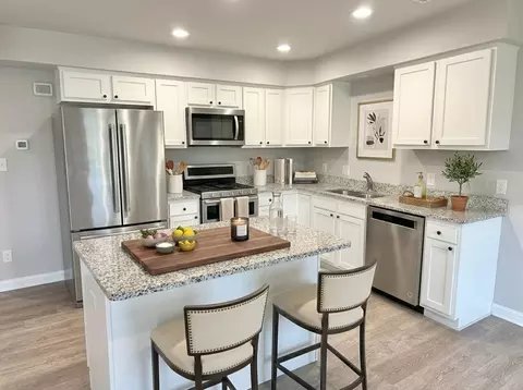 Kitchen - 103 Summertree Dr, Chesterton, IN 46304 photo 2 of 2