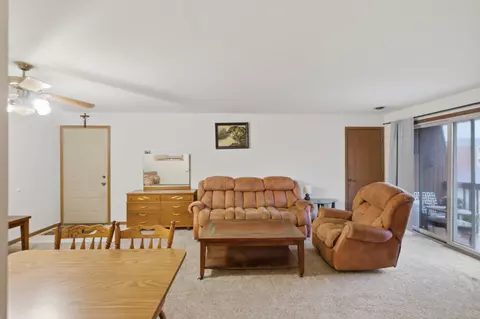 Living - 2543 Harvest Dr, Crown Point, IN 46307 photo 3 of 3