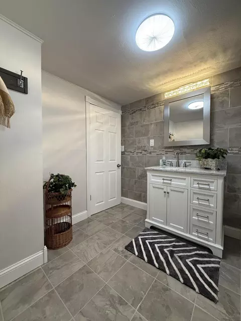 3964 Marshall St, Gary, IN 46408 photo 12