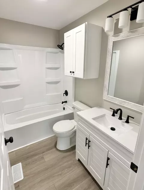 Bath - 306 Maple St, Crown Point, IN 46307 photo 1 of 1