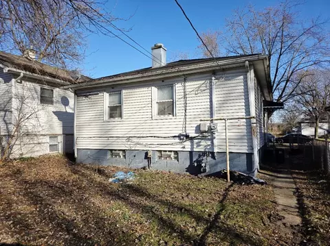 Exterior - 794 Porter St, Gary, IN 46406 photo 2 of 3