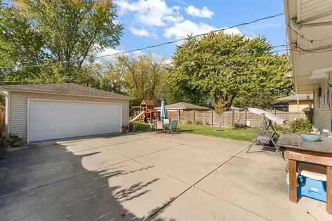 26 Timrick Dr, Munster, IN 46321 photo 23