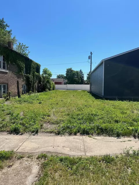 1141 Fillmore St, Gary, IN 46407