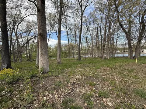 733 Druim Trl, Crown Point, IN 46307
