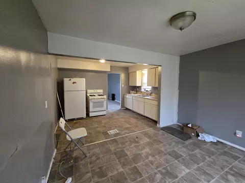 1119 Cass St, Gary, IN 46403 photo 5