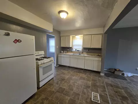 1119 Cass St, Gary, IN 46403 photo 6