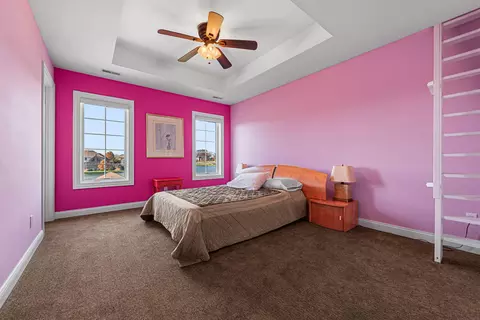 Bedroom - 9030 Willow Ln, Saint John, IN 46373 photo 3 of 5