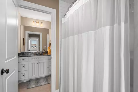 Bath - 9030 Willow Ln, Saint John, IN 46373 photo 8 of 9