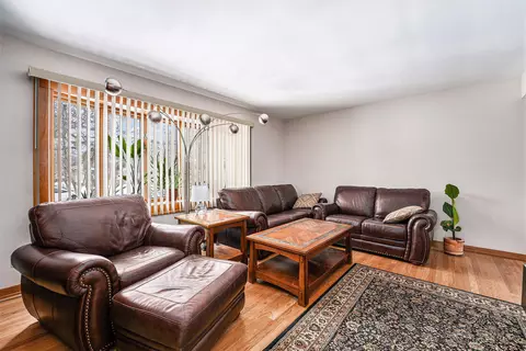 Living - 1109 N Dwiggins Ave, Griffith, IN 46319 photo 1 of 3
