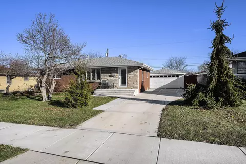 Exterior - 1109 N Dwiggins Ave, Griffith, IN 46319 photo 4 of 5