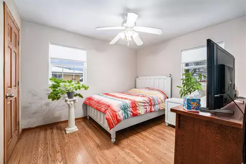 Bedroom - 1109 N Dwiggins Ave, Griffith, IN 46319 photo 1 of 6