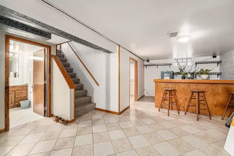 Entry Way - 1109 N Dwiggins Ave, Griffith, IN 46319 photo 5 of 5