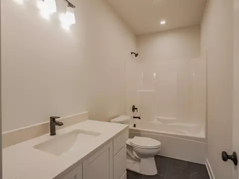 Bath - 244 Sawgrass Dr, Crown Point, IN 46307 photo 1 of 3