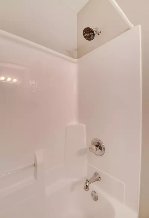Bath - 7736 E 108th Ave #C, Crown Point, IN 46307 photo 3 of 3