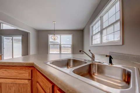 Kitchen - 7736 E 108th Ave #C, Crown Point, IN 46307 photo 4 of 6