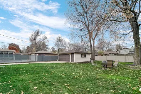 Exterior - 8224 Beech Ave, Munster, IN 46321 photo 5 of 6