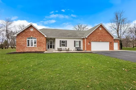 10296 Timberland Dr, Wheatfield, IN 46392