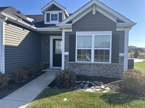 2857 Brisbane Dr, Valparaiso, IN 46385