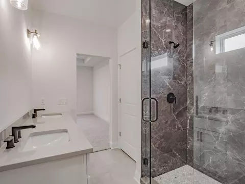 Bath - 7522 E 116th Ave, Crown Point, IN 46307 photo 3 of 3