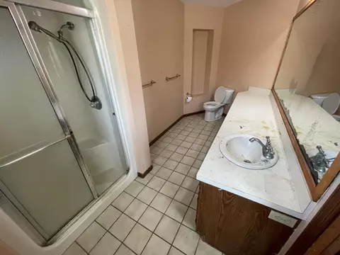 9710 Rustic Dr, De Motte, IN 46310 photo 19