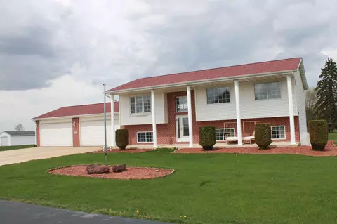 503 W 602, Hebron, IN 46341