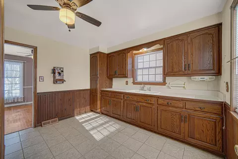 248 Adelaide Pl, Munster, IN 46321 photo 13