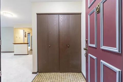 931 W Glen Park Ave #204, Griffith, IN 46319 photo 2